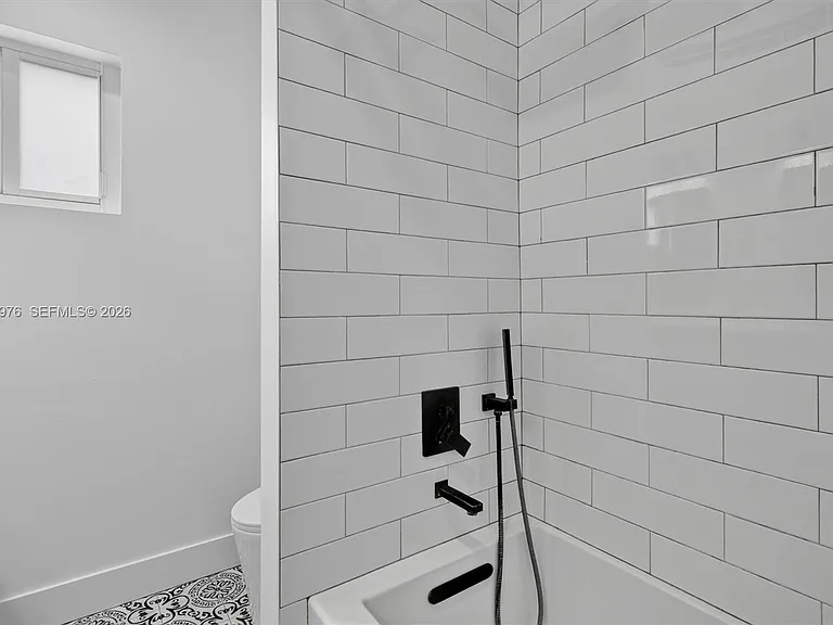 16840 SW 87th Ave — Photo 48