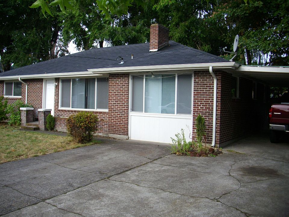 1st image of 557 SE 11th Ave