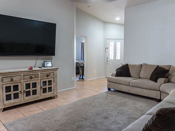 3rd image of 3108 S Ragen Dr