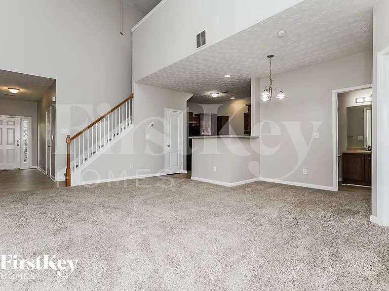 1126 McConaughy Ct — Photo 4