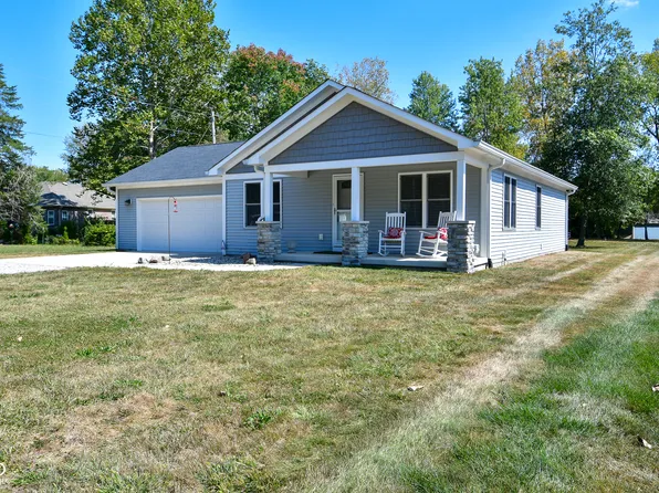 437 Mill Spgs, Fillmore, IN 46128