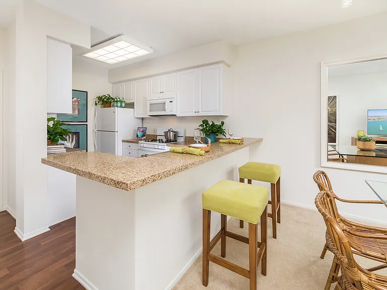 Solana Apartment Homes — Photo 6