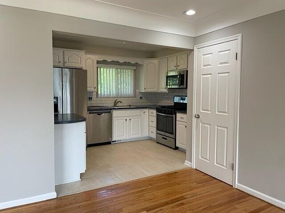 3rd image of 8872 16 1/2 Mile Rd