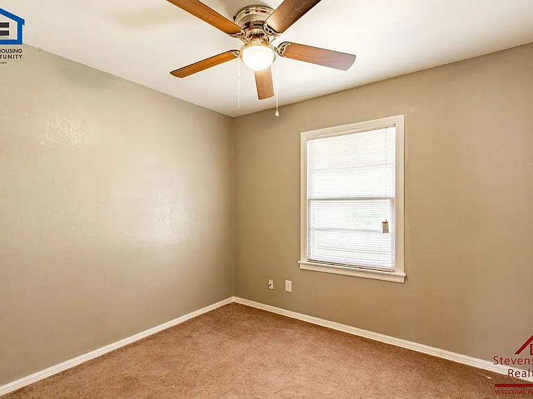 2610 NW Lindy Ave — Photo 35