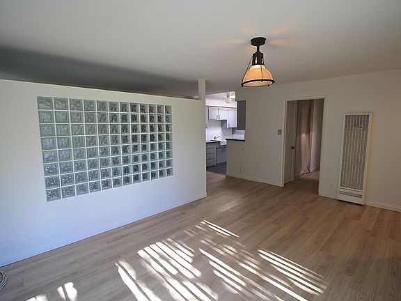 4th image of 11138 Aqua Vista St APT 49