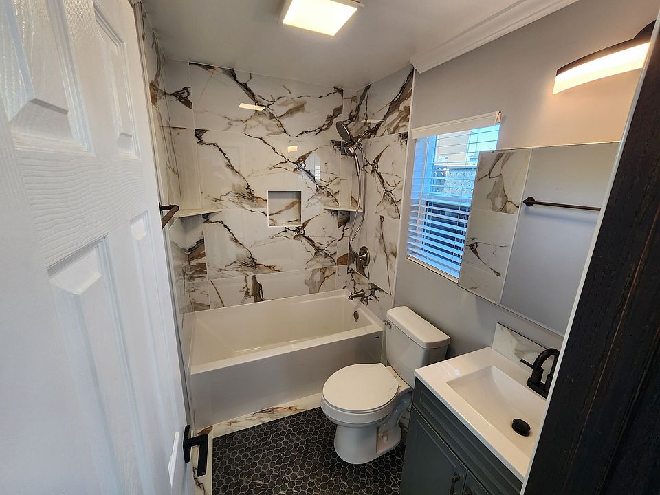 1st image of 3014-18 Clay Ave #3014