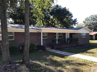 809 Westlawn Dr, Texarkana, TX 75501