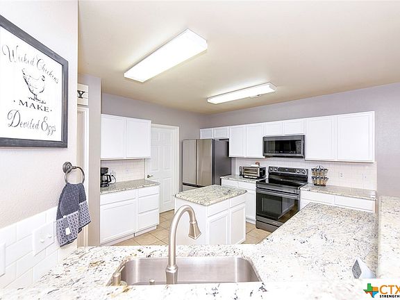 4th image of 2527 Grove Park
