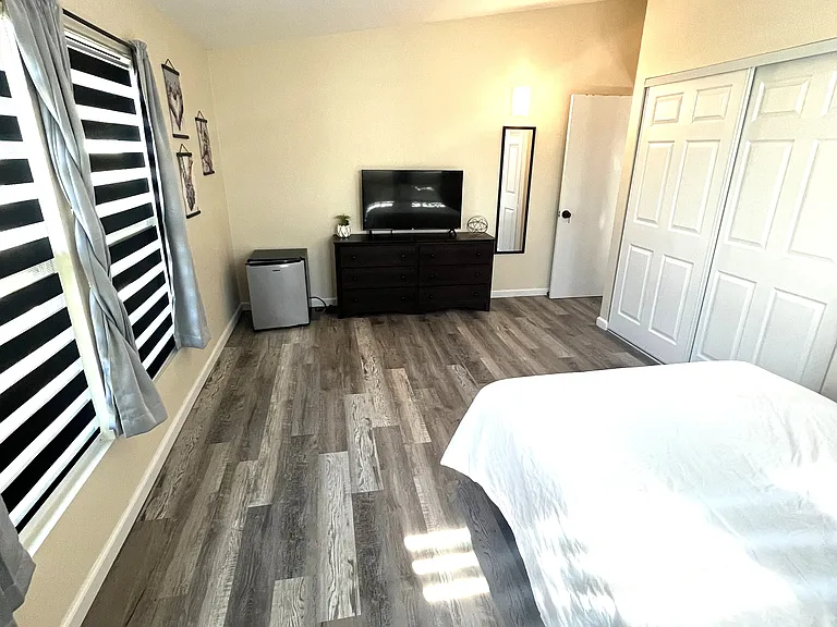 22315 Hernando Ave — Photo 6