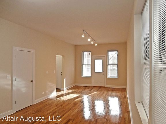 2nd image of 2540 W Augusta Blvd #1F