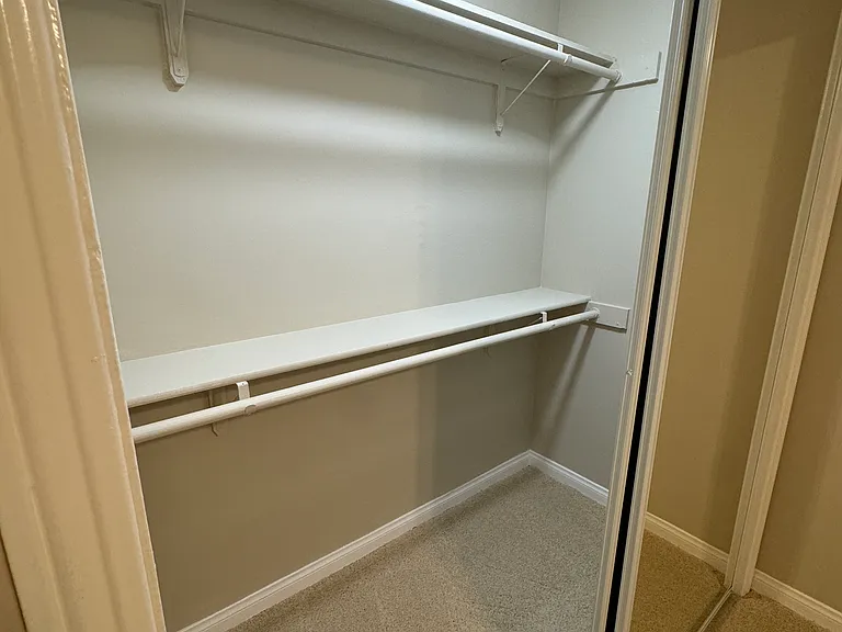 1817 Beloit Ave #14 — Photo 12
