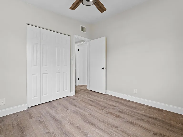 2415 Lewis Rd — Photo 24