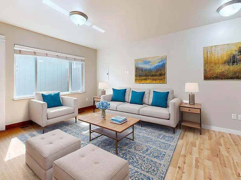 Strata Estates of Watford City Townhomes — Photo 8