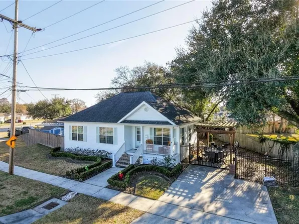 22 Creagan Ave, Gretna, LA 70053