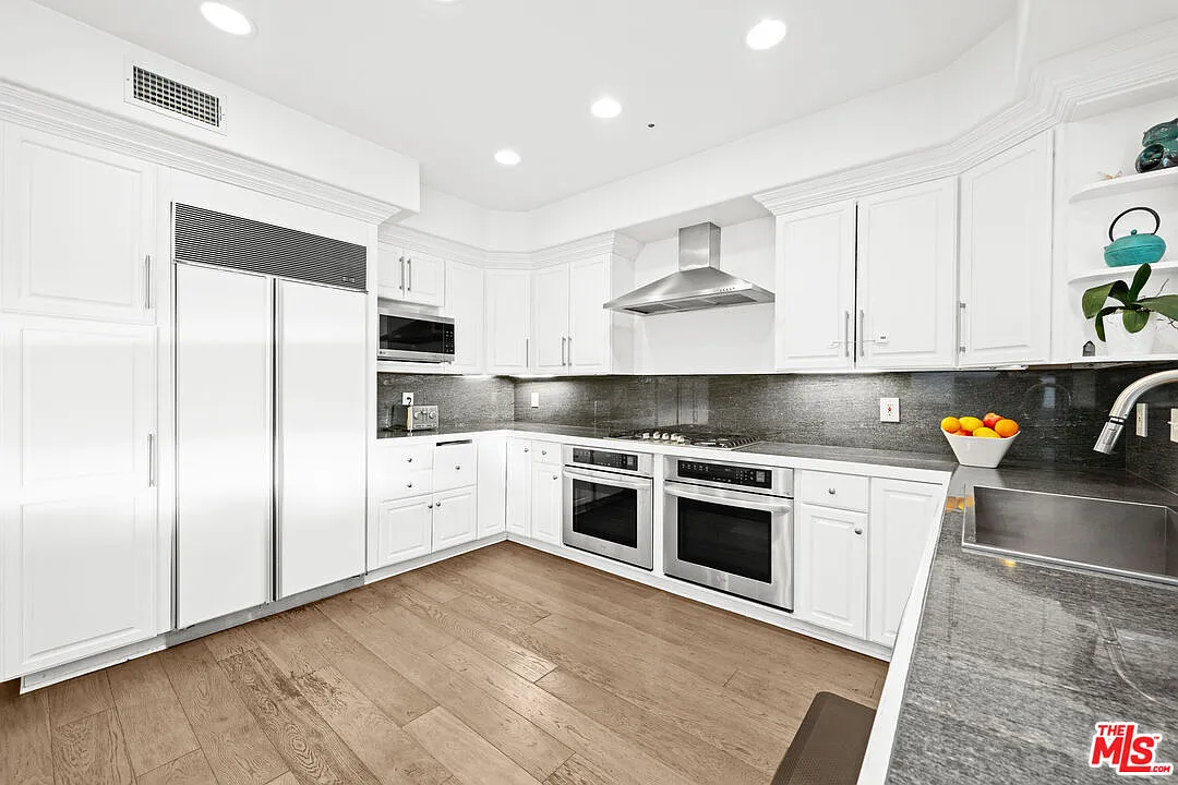 4 bed, 3.0 bath, 2984 sqft, $25,000 — Photo 4
