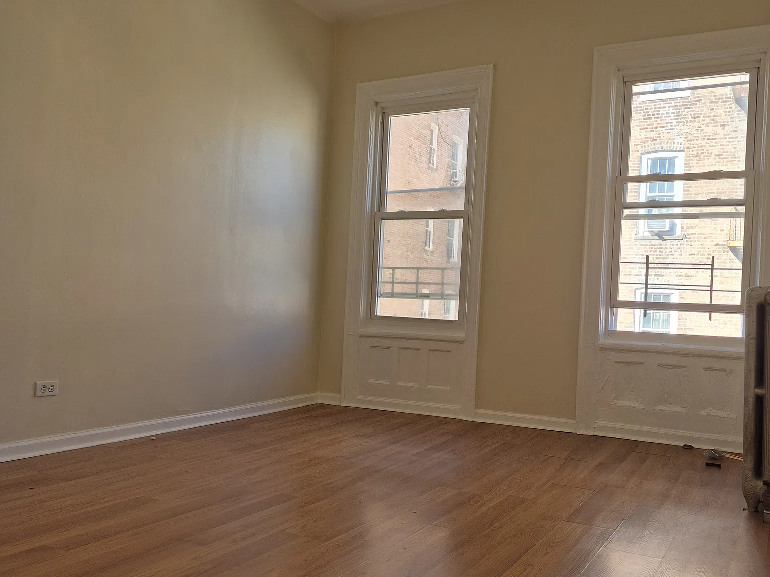 3 bed, $3,379 — Photo 3