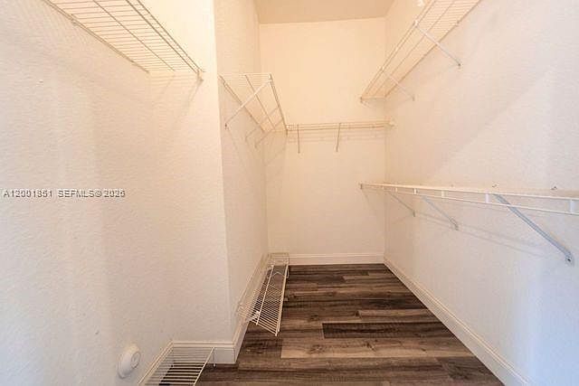 1st image of 1006 Sunflower Cir #1006