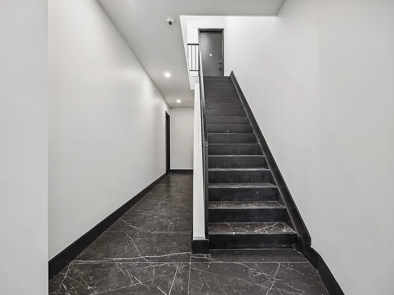 377 Rutland Rd #2R — Photo 9