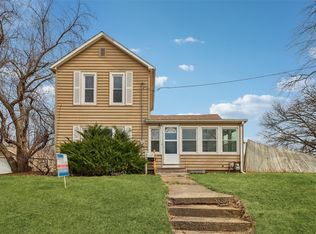 416 E 12th St S, Newton, IA 50208
