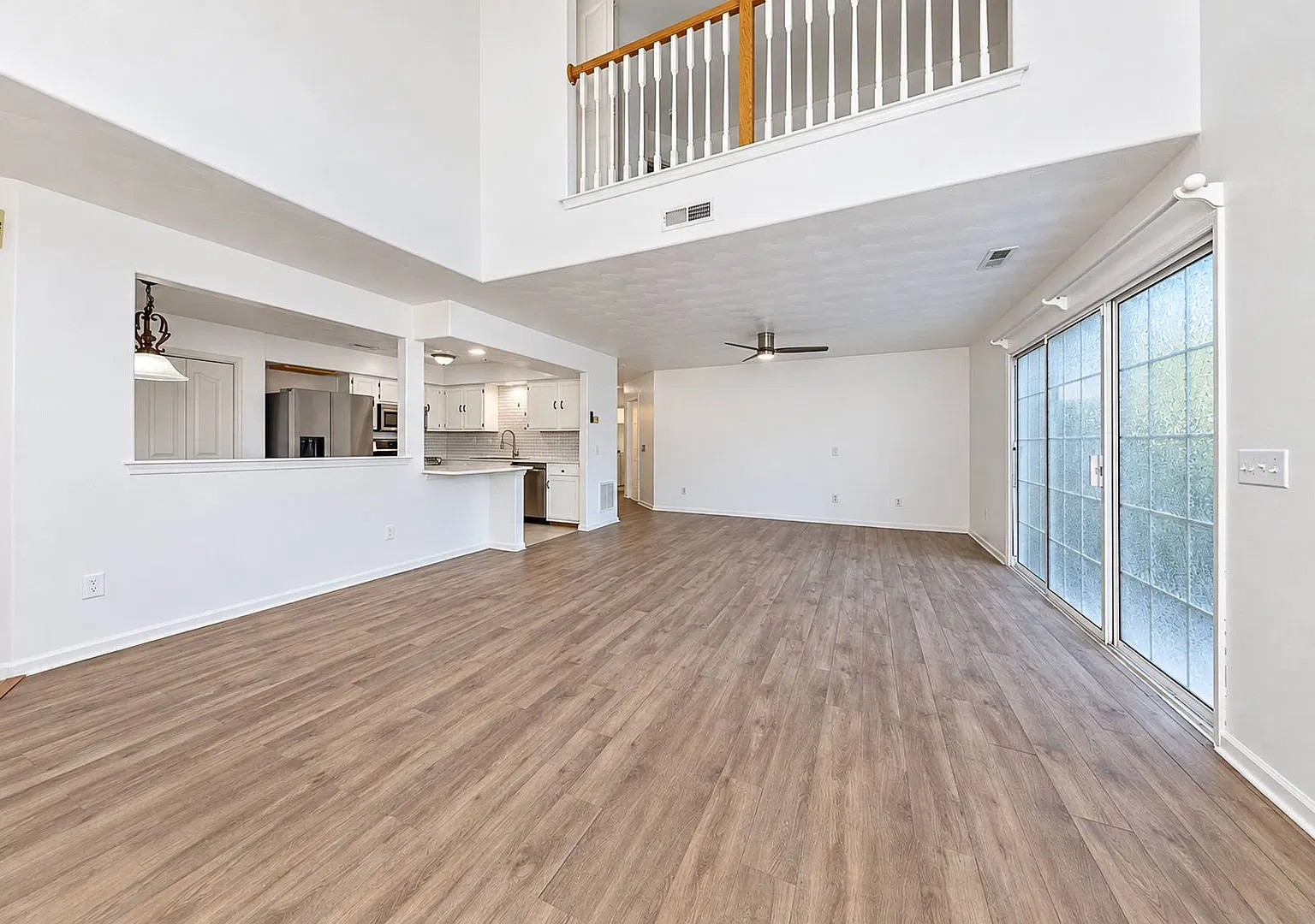 3 Bedroom Tab schools — Photo 3