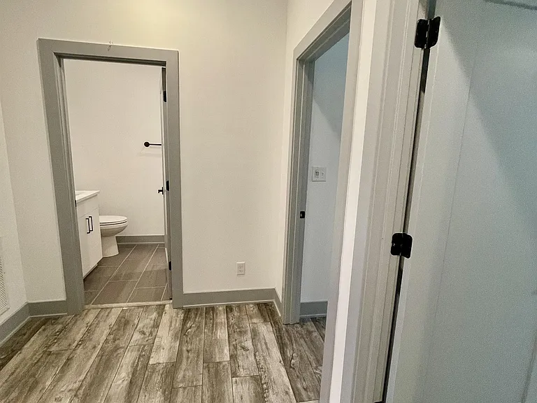 420 Breezewood Dr #107 — Photo 19