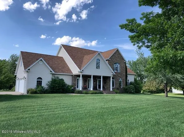 1410 Sunset Blvd, Hawley, MN 56549