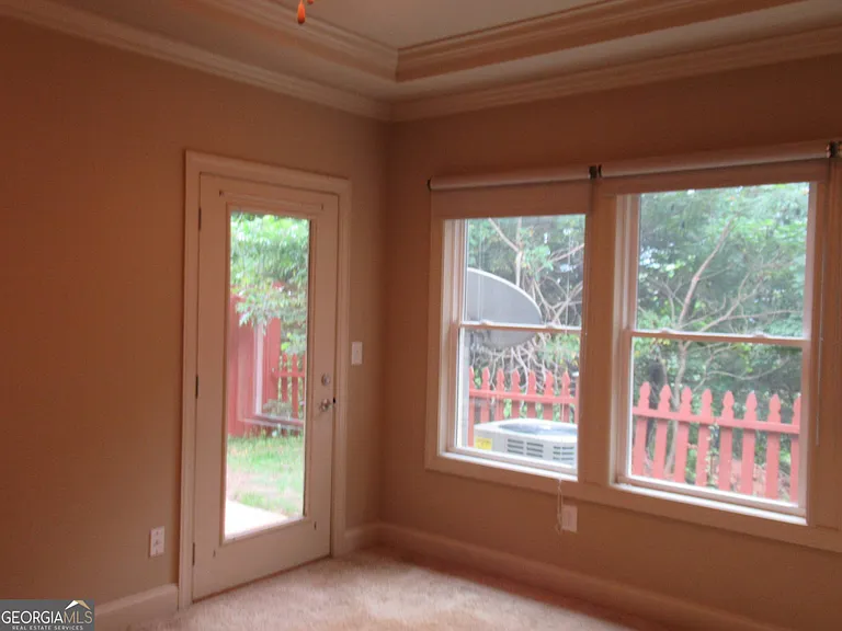 168 Village Dr — Photo 7