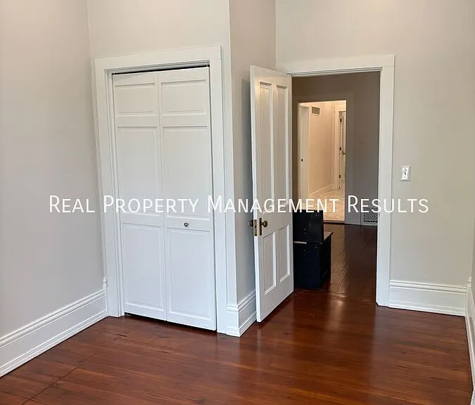 402 W Jennings St — Photo 13