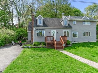 99 Lake Shore Dr, Sparta, NJ 07871
