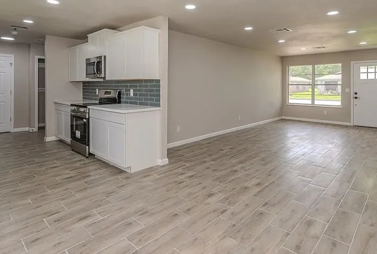 3828 Anderson Villa — Photo 3