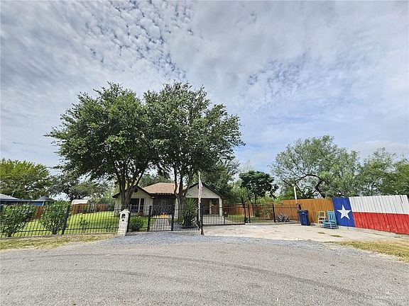 2nd image of 8725 Bougainvillea Dr