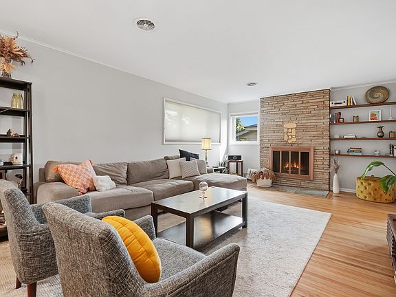 5th image of 5732 E 25th Pl