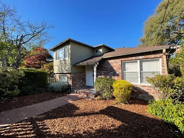 Oakdale Ave, Corte Madera — Photo 1