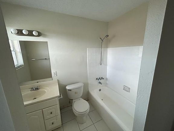 4th image of 850 E Commercial Blvd APT 243