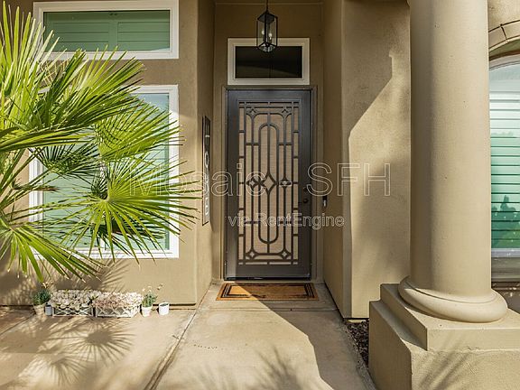 4th image of 2738 E Silverwood Dr