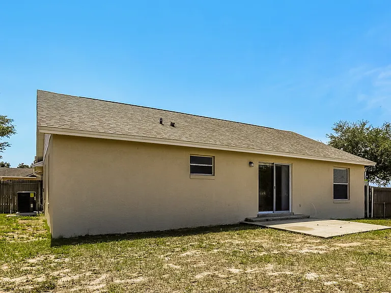 371 Snowshoe Ct — Photo 15