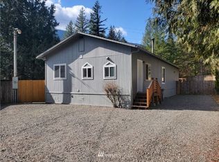 31 Flair Valley Dr, Maple Falls, WA 98266