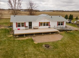 1027 Trisco Cove Dr SE, Osakis, MN 56360