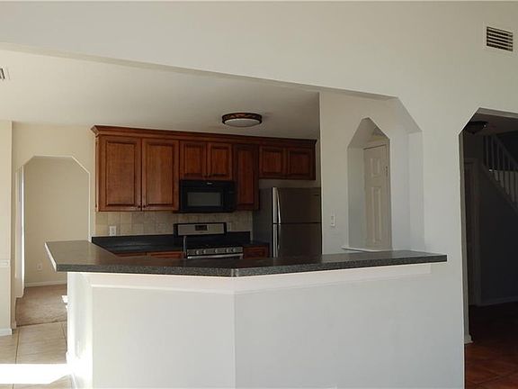 5th image of 3277 Winterberry Ln