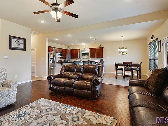 4th image of 13930 Arbor Walk Dr