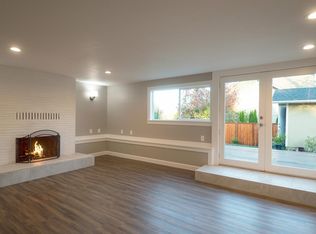 5302 21st Ave SW #B, Seattle, WA 98106