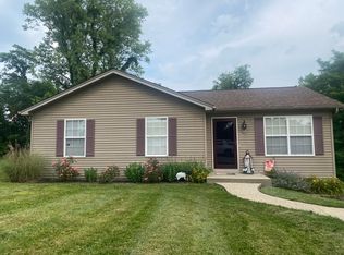 11 Lake St, Williamstown, KY 41097