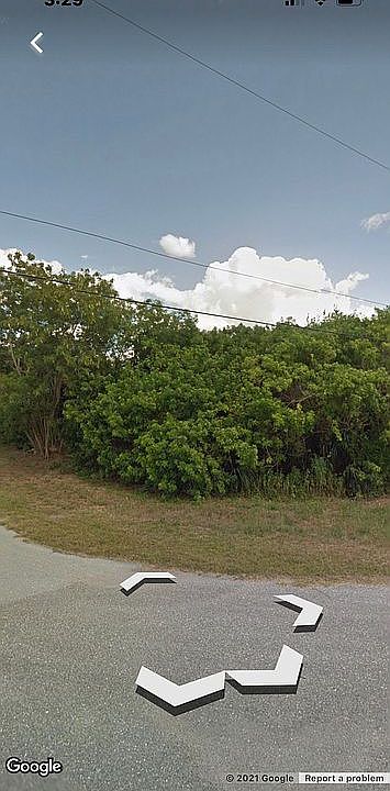 1st image of 18371 Robinson Ave