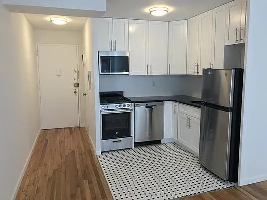 Rented by Triumph Property Group | media 15