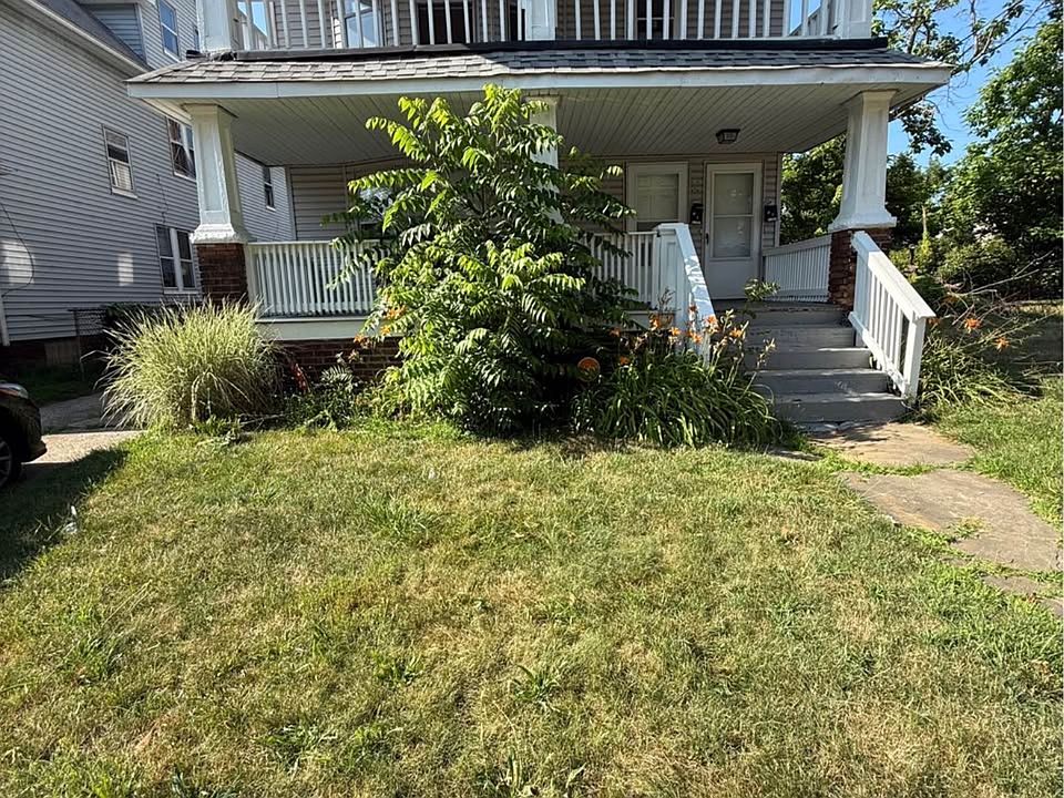 1st image of 11524 Tuscora Ave #1