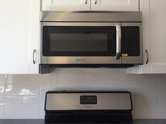 2nd image of 13951 Bessemer St #4