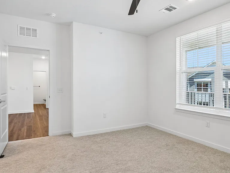 Velara Luxury Apartments — Photo 68
