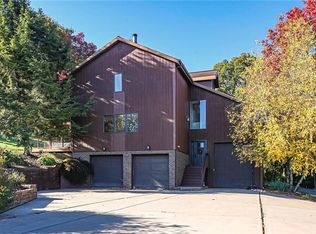 190 Becks Run Rd, Coraopolis, PA 15108