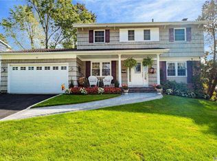 67 Lancia Dr, East Norwich, NY 11732