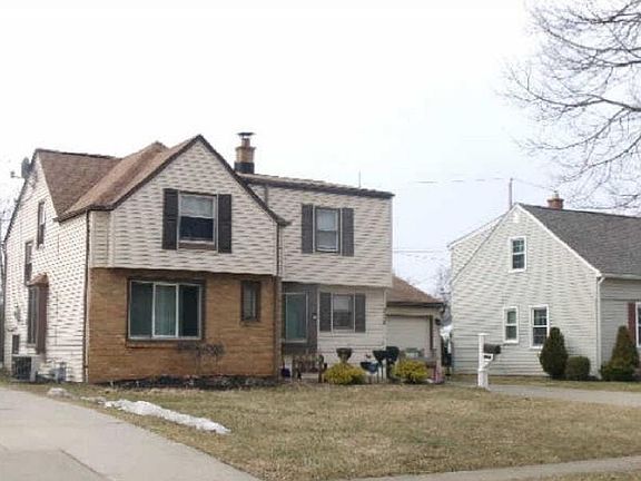 3rd image of 206 Conant Dr